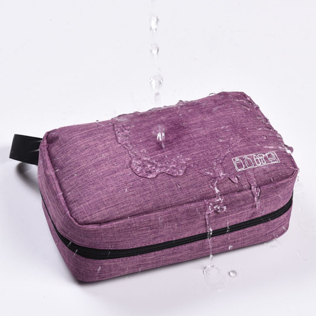 Cutie-de-toaleta-mare-pentru-machiaj-cosmetice-si-articole-de-toaleta-violet