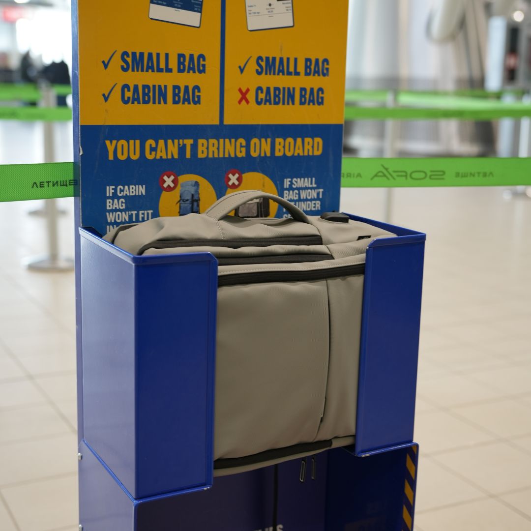 RUCSAC PENTRU BAGAJE DE MÂNĂ AIRNOMAD 40X30X20 CM